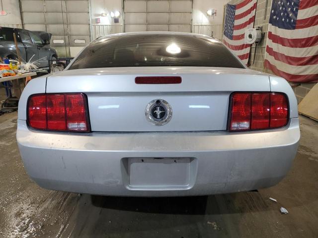 1ZVHT80N375201602 - 2007 FORD MUSTANG SILVER photo 6