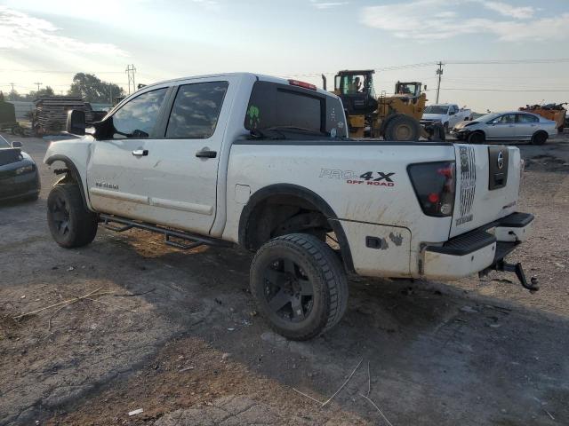 1N6BA0EC0CN326071 - 2012 NISSAN TITAN S 白色 照片 2