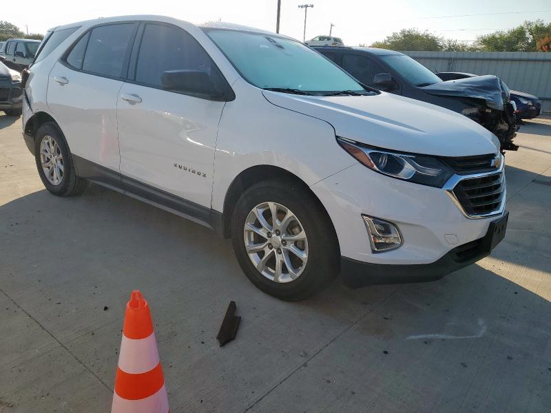 2GNAXHEV1J6123681 - 2018 CHEVROLET EQUINOX LS WHITE photo 4