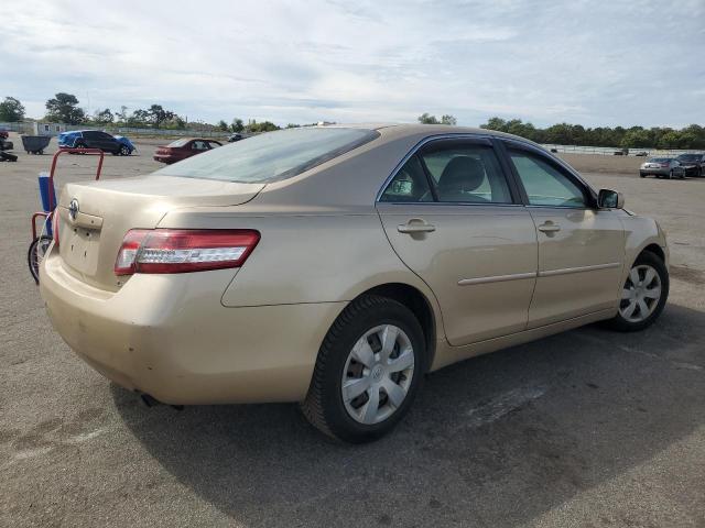 4T1BF3EK4AU027341 - 2010 TOYOTA CAMRY BASE Світло-коричневий фото 3