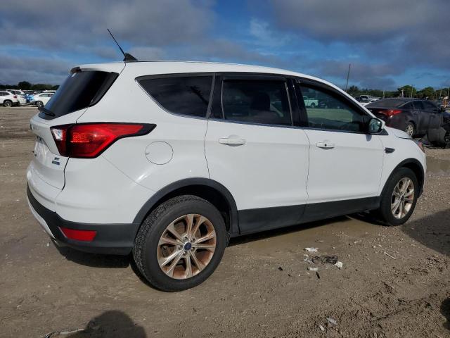 1FMCU9GD6KUC07188 - 2019 FORD ESCAPE SE 白色 照片 3