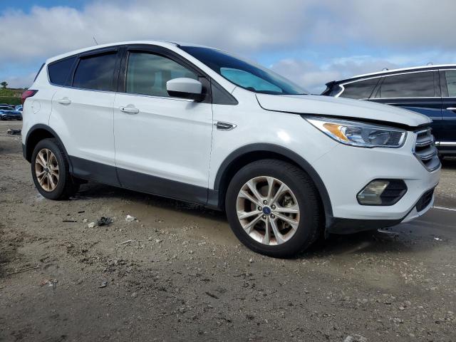 1FMCU9GD6KUC07188 - 2019 FORD ESCAPE SE 白色 照片 4