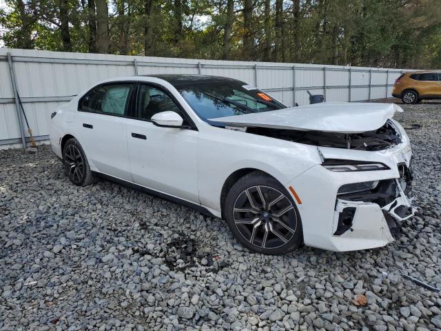 WBA23EH0XPCM87683 - 2023 BMW 740 I WHITE photo 4