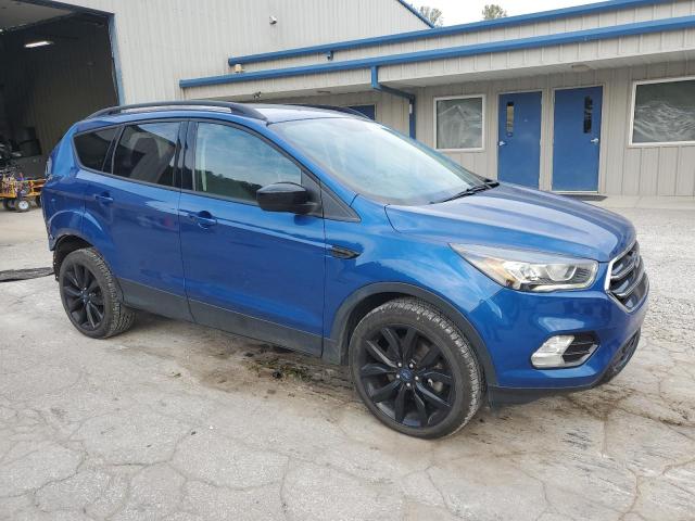 1FMCU9GD5KUB10483 - 2019 FORD ESCAPE SE Blau Foto 4