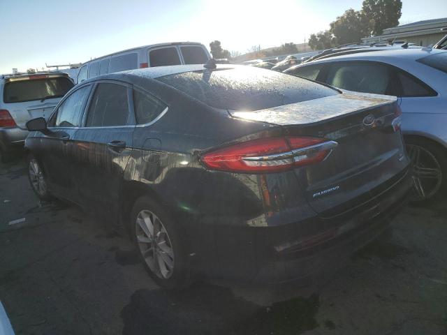 3FA6P0HD1LR261077 - 2020 FORD FUSION SE BLACK photo 2