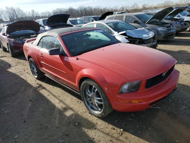 1ZVFT84N165202005 - 2006 FORD MUSTANG RED photo 4