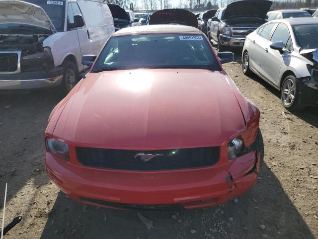 1ZVFT84N165202005 - 2006 FORD MUSTANG RED photo 5