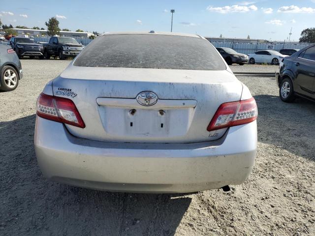 4T1BF3EK3BU225829 - 2011 TOYOTA CAMRY BASE Сріблястий фото 6