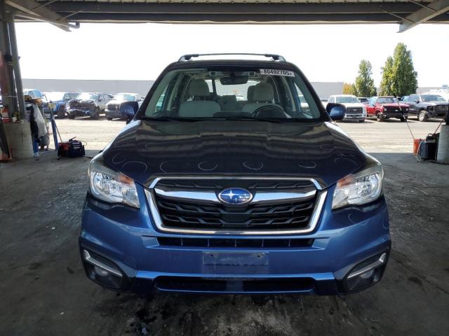 JF2SJAGC1HH567392 - 2017 SUBARU FORESTER 2.5I PREMIUM Azul foto 5