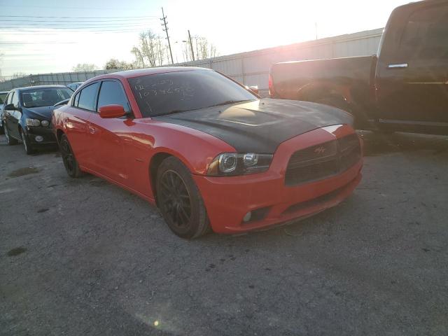 2C3CDXCT2EH205889 - 2014 DODGE CHARGER R/T RED photo 4