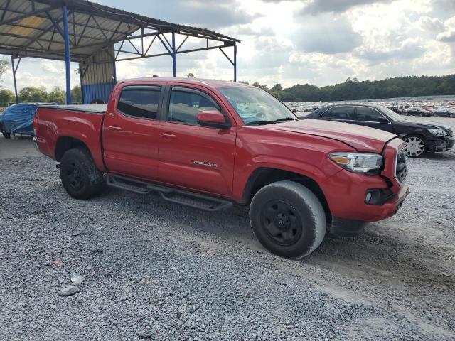 5TFAX5GN2HX085036 - 2017 TOYOTA TACOMA DOUBLE CAB RED photo 4