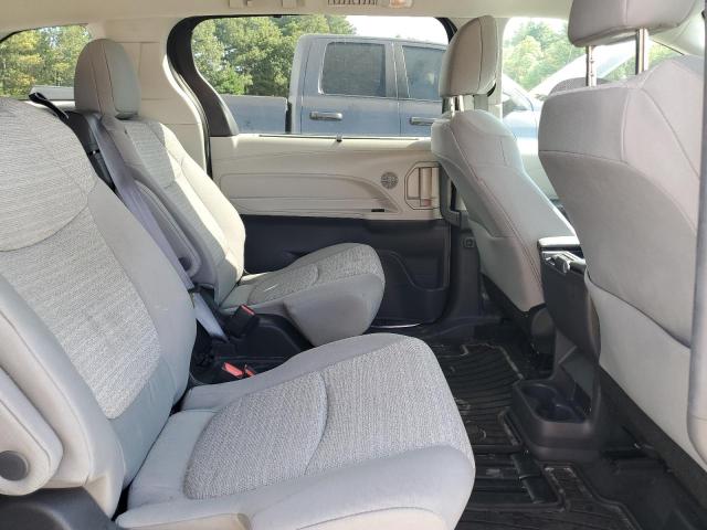 5TDKSKFC6PS092223 - 2023 TOYOTA SIENNA LE Gümüş fotoğraf 11