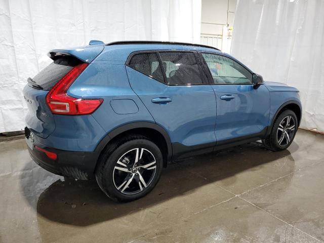 YV4L12UK6R2332296 - 2024 VOLVO XC40 CORE BLUE photo 3