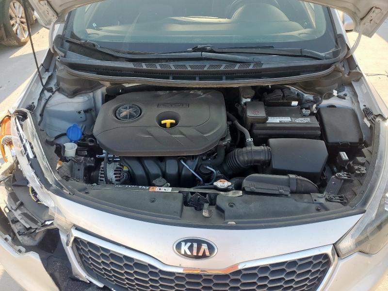 KNAFX4A84G5475212 - 2016 KIA FORTE EX SILVER photo 11