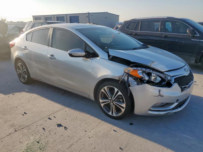 KNAFX4A84G5475212 - 2016 KIA FORTE EX SILVER photo 4