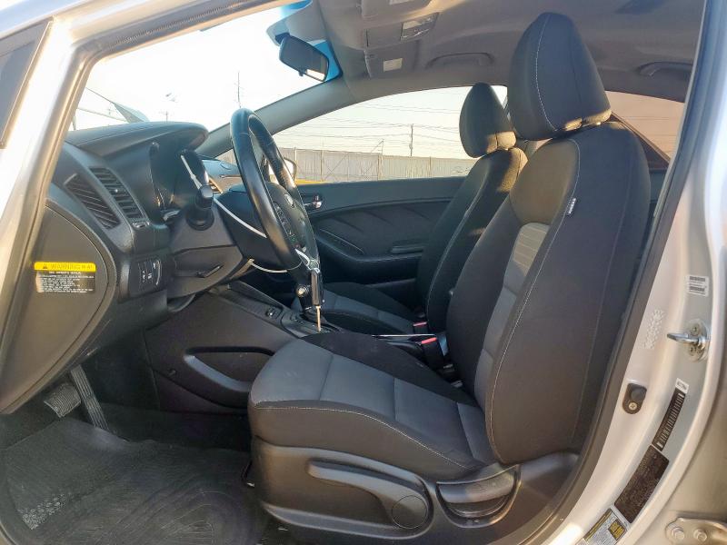 KNAFX4A84G5475212 - 2016 KIA FORTE EX SILVER photo 7