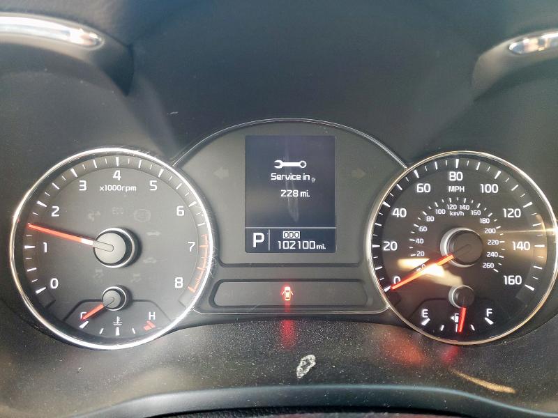 KNAFX4A84G5475212 - 2016 KIA FORTE EX SILVER photo 9