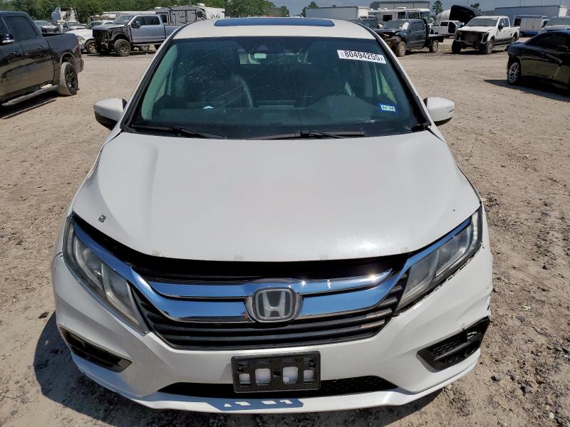 5FNRL6H71JB089471 - 2018 HONDA ODYSSEY EXL WHITE photo 5