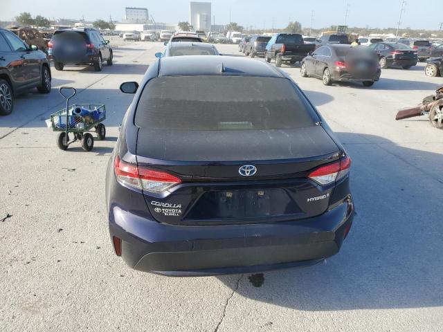 JTDEAMDE5MJ002651 - 2021 TOYOTA COROLLA LE BLUE photo 6