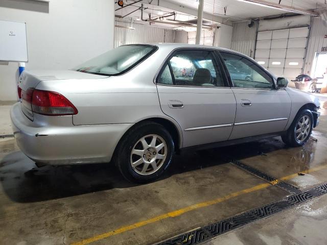 1HGCG66842A084458 - 2002 HONDA ACCORD EX SILVER photo 3