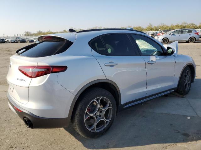 ZASPAKBN7N7D42342 - 2022 ALFA ROMEO STELVIO TI GRAY photo 3
