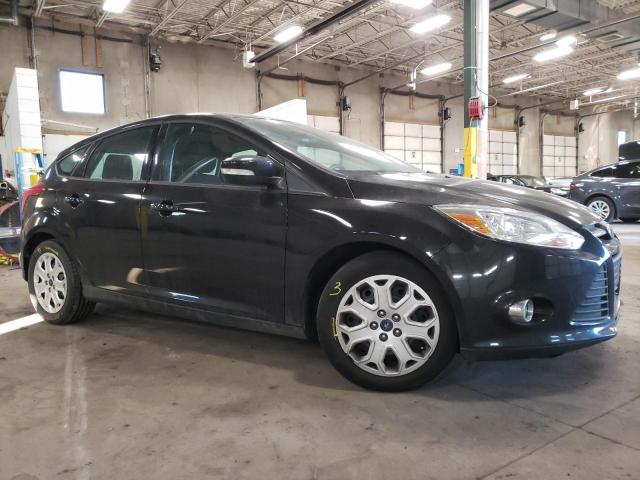 1FAHP3K20CL467491 - 2012 FORD FOCUS SE BLACK photo 4