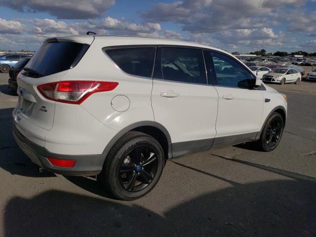 1FMCU9GX8DUD03692 - 2013 FORD ESCAPE SE WHITE photo 3