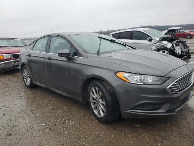 3FA6P0H76HR258905 - 2017 FORD FUSION SE GRAY photo 4