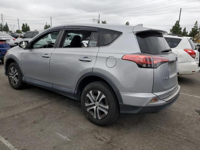 2T3ZFREV7HW383151 - 2017 TOYOTA RAV4 LE Szary zdjęcie 2