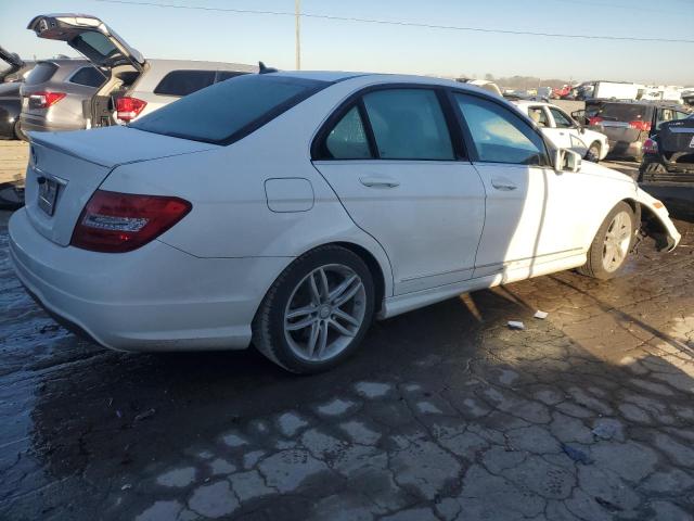 WDDGF4HB7ER320984 - 2014 MERCEDES-BENZ C 250 WHITE photo 3