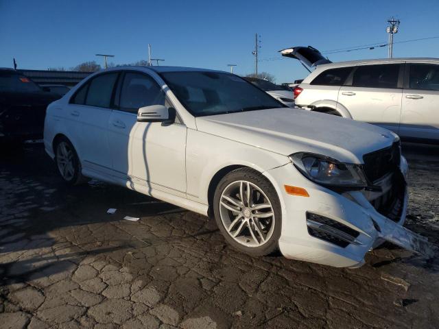 WDDGF4HB7ER320984 - 2014 MERCEDES-BENZ C 250 WHITE photo 4