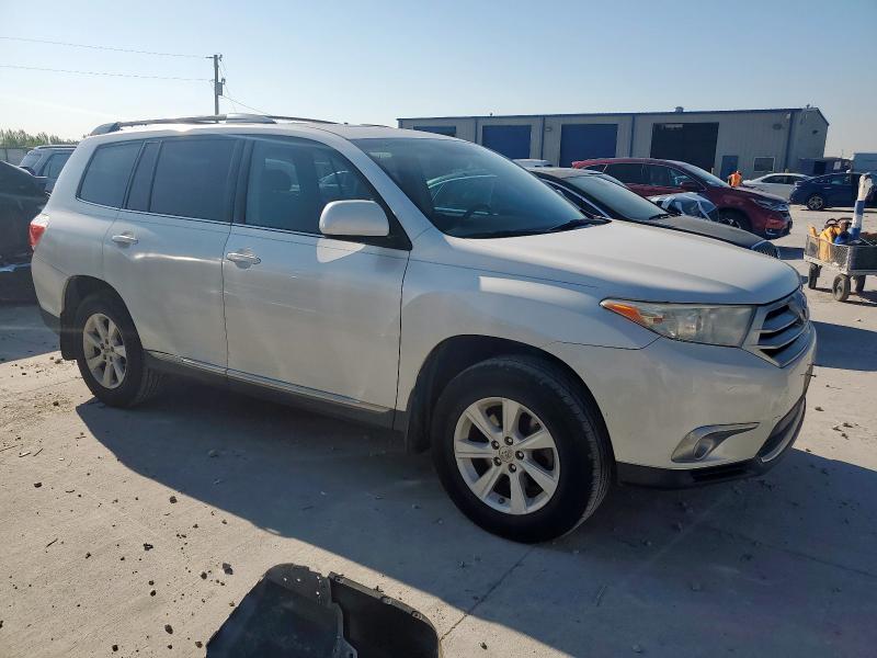5TDZK3EH8DS120181 - 2013 TOYOTA HIGHLANDER BASE Blanco foto 4