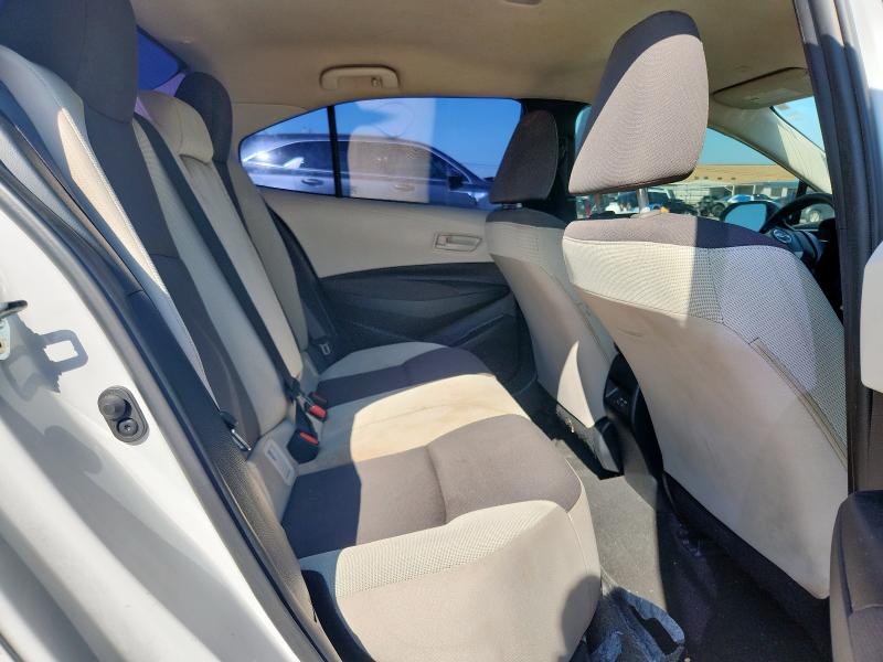 5YFB4MDE3RP145482 - 2024 TOYOTA COROLLA LE 白色 照片 10