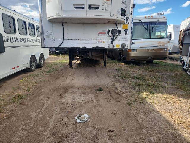 1UYVS2533J2139819 - 2018 UTILITY VS2RA Weiß Foto 8