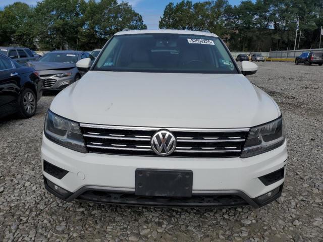 3VV2B7AX7KM158585 - 2019 VOLKSWAGEN TIGUAN SE თეთრი ფოტო 5
