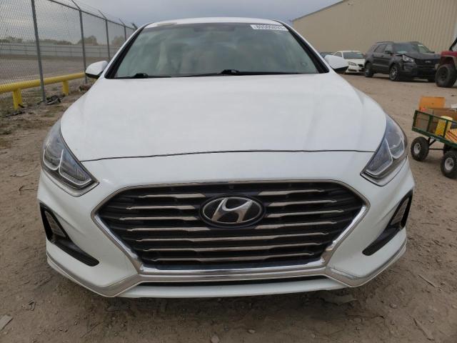 5NPE24AF8KH796402 - 2019 HYUNDAI SONATA SE WHITE photo 5