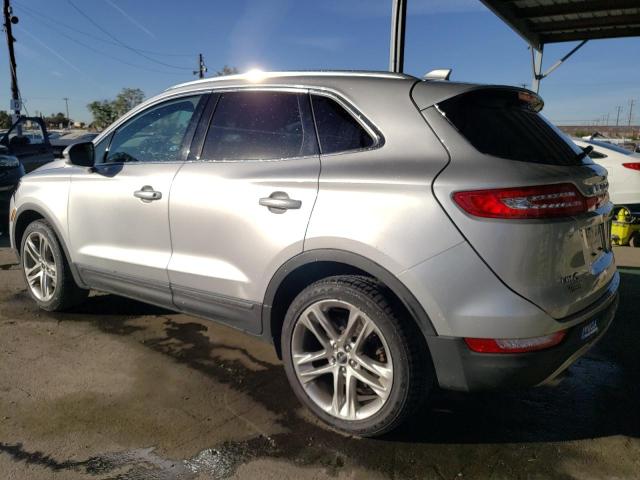 5LMCJ3D91HUL08683 - 2017 LINCOLN MKC RESERVE SILVER photo 2