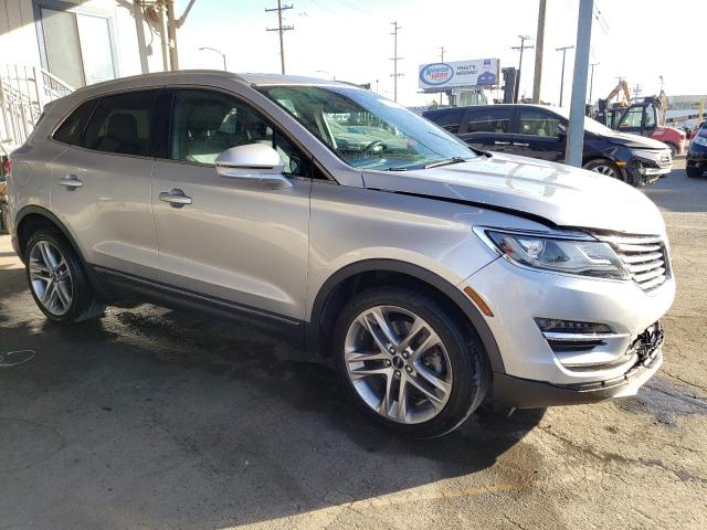 5LMCJ3D91HUL08683 - 2017 LINCOLN MKC RESERVE SILVER photo 4
