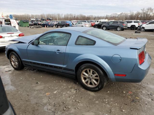 1ZVHT80NX85136684 - 2008 FORD MUSTANG BLUE photo 2