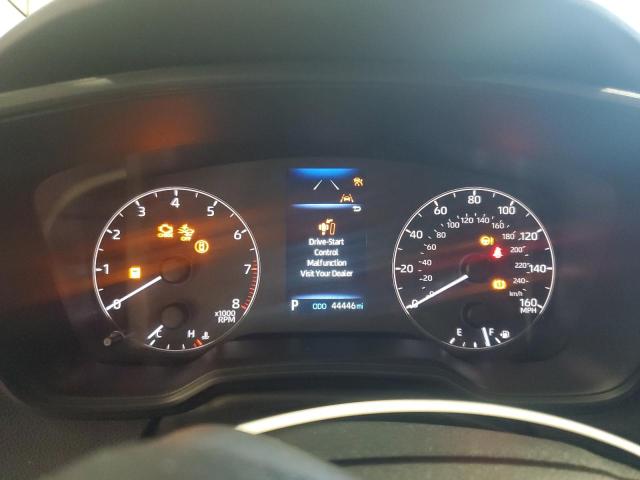 5YFB4MDE0RP108597 - 2024 TOYOTA COROLLA LE 银色 照片 9