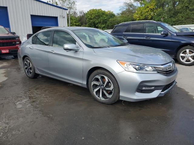 1HGCR2F83HA206044 - 2017 HONDA ACCORD EXL SILVER photo 4