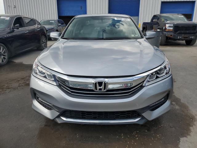 1HGCR2F83HA206044 - 2017 HONDA ACCORD EXL SILVER photo 5