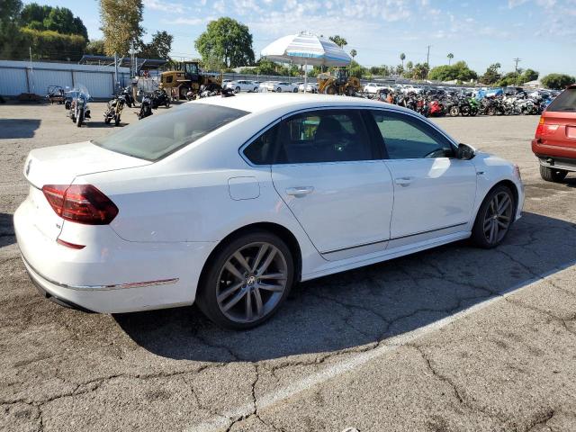 1VWDT7A39HC000788 - 2017 VOLKSWAGEN PASSAT R-LINE WHITE photo 3