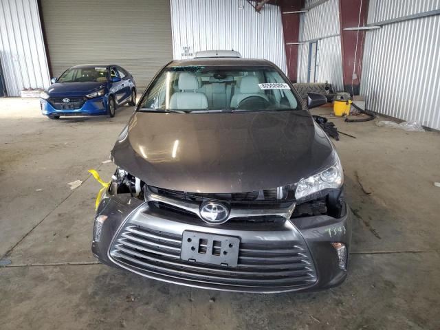 4T1BF1FK6HU632555 - 2017 TOYOTA CAMRY LE GRAY photo 5