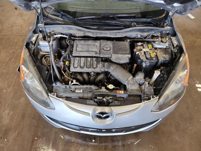 JM1DE1LY0D0158306 - 2013 MAZDA MAZDA2 SILVER photo 11