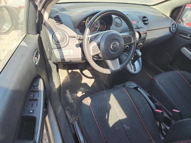 JM1DE1LY0D0158306 - 2013 MAZDA MAZDA2 SILVER photo 8