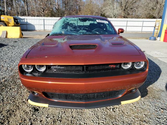 2C3CDZFJ4NH108912 - 2022 DODGE CHALLENGER R/T SCAT PACK ORANGE photo 5