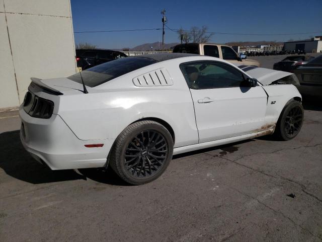 1ZVBP8AM5E5271566 - 2014 FORD MUSTANG WHITE photo 3