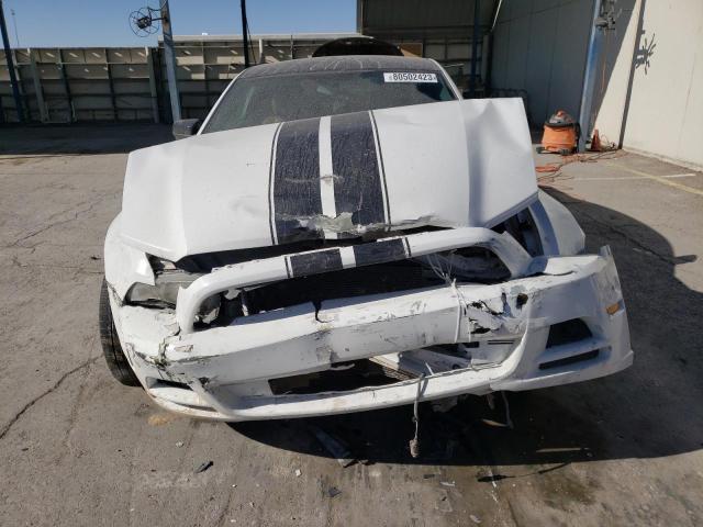 1ZVBP8AM5E5271566 - 2014 FORD MUSTANG WHITE photo 5