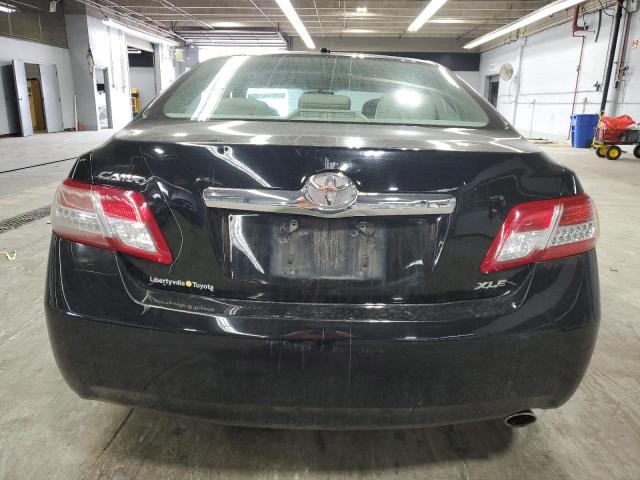 4T4BF3EK4AR081714 - 2010 TOYOTA CAMRY BASE Schwarz Foto 6